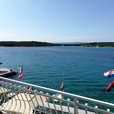 Guesthouse Gradina 로비스테 외부 사진