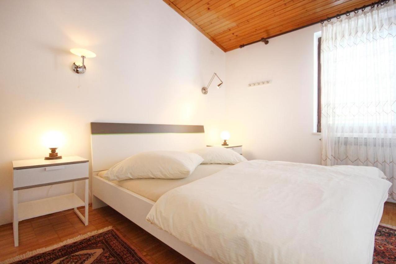 Guesthouse Gradina 로비스테 외부 사진