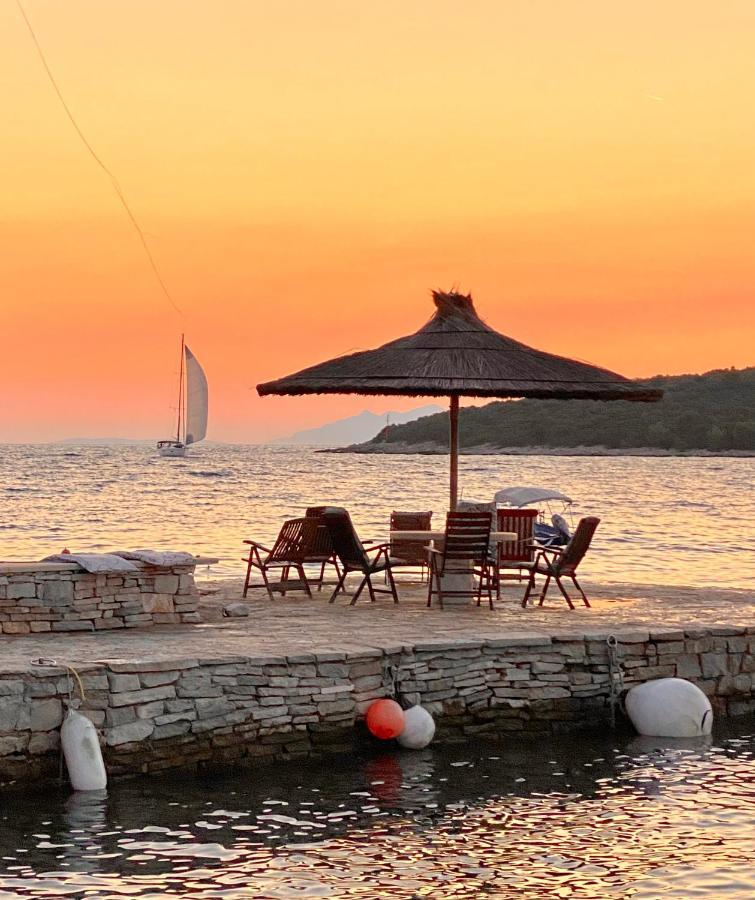 Guesthouse Gradina 로비스테 외부 사진