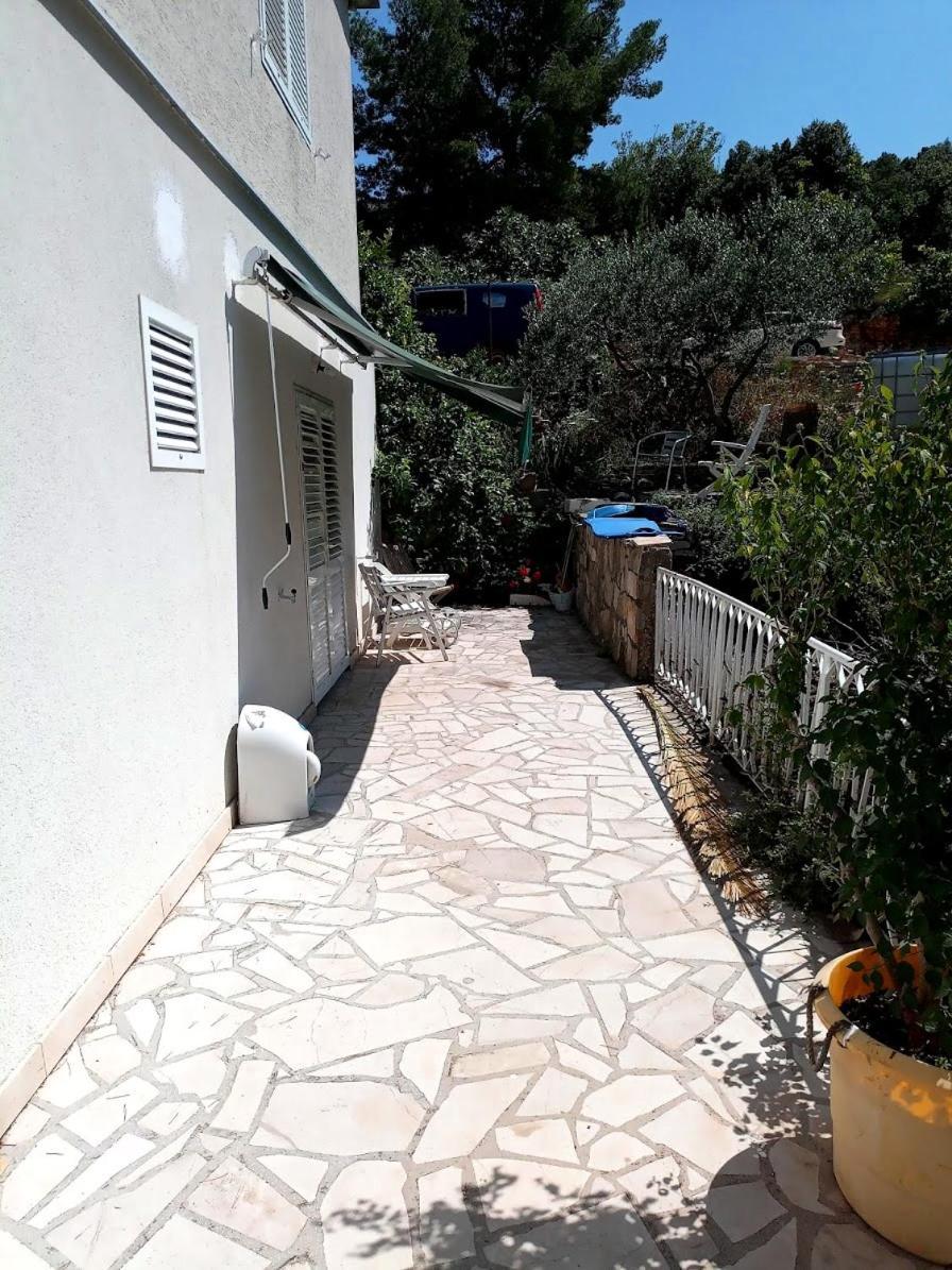 Guesthouse Gradina 로비스테 외부 사진